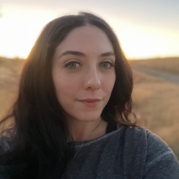 Kasey's Closet (@kaseybell_) | Poshmark